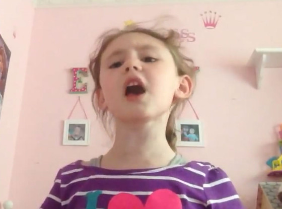 Little Girl Sings Let Me Poop A Hilarious Parody Of Frozen S - little girl singing frozen